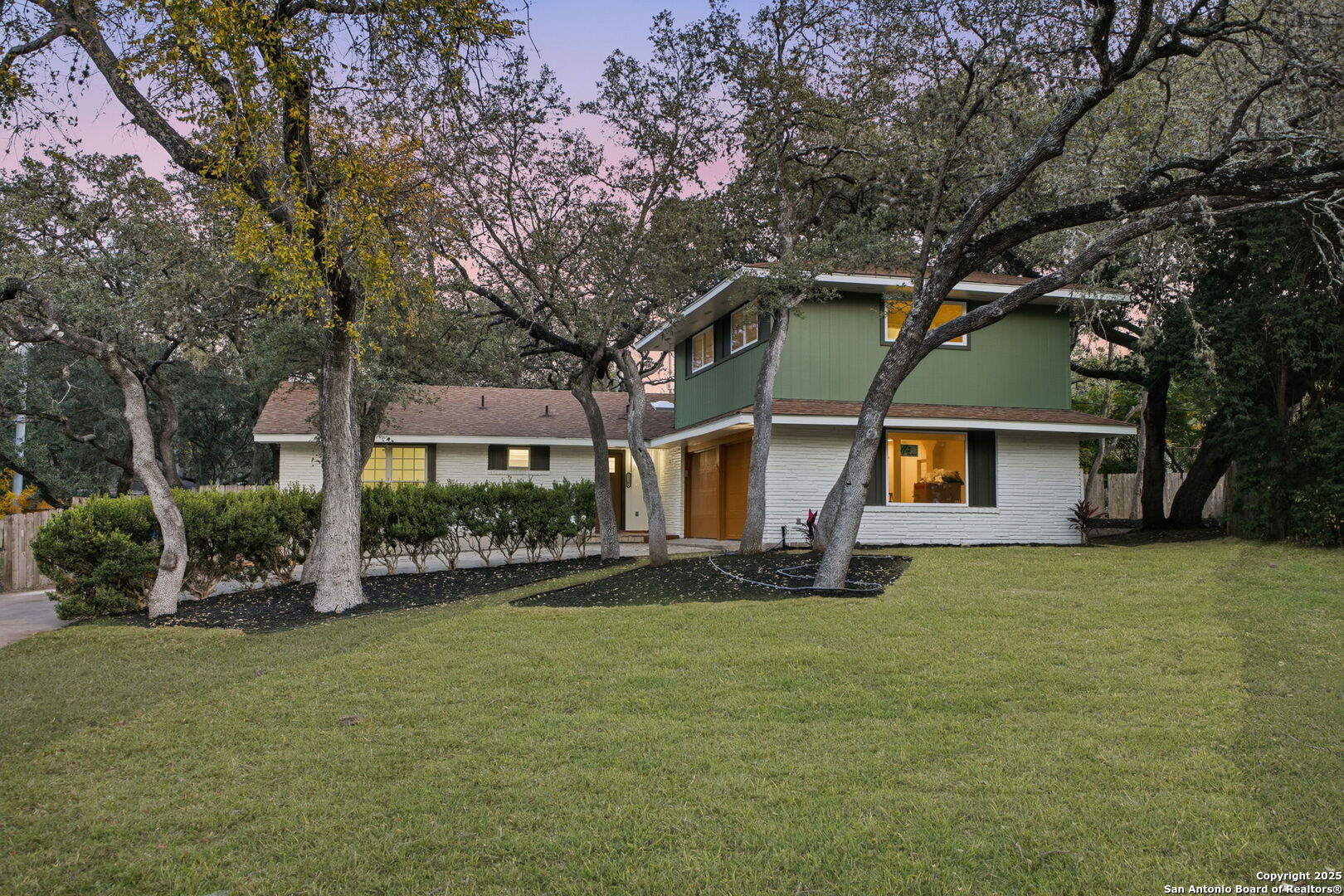 property viewer photo 1