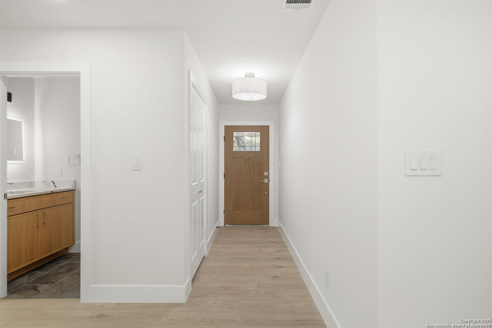 property viewer photo 16