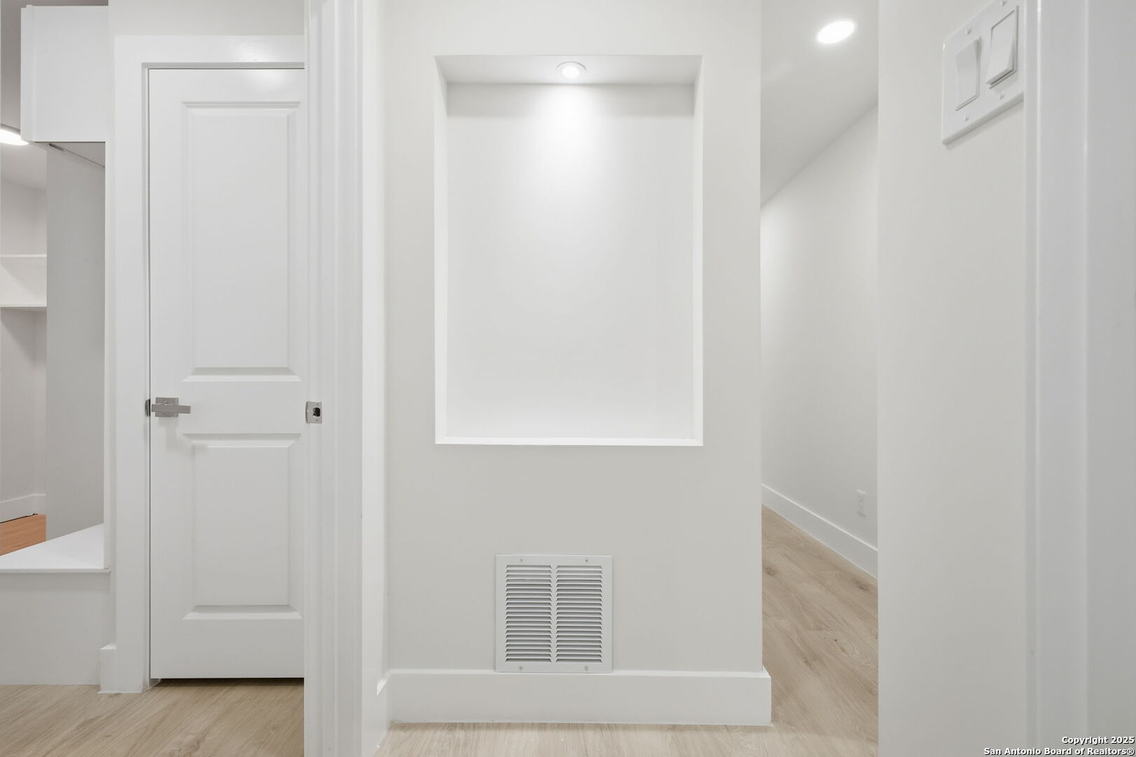 property viewer photo 32