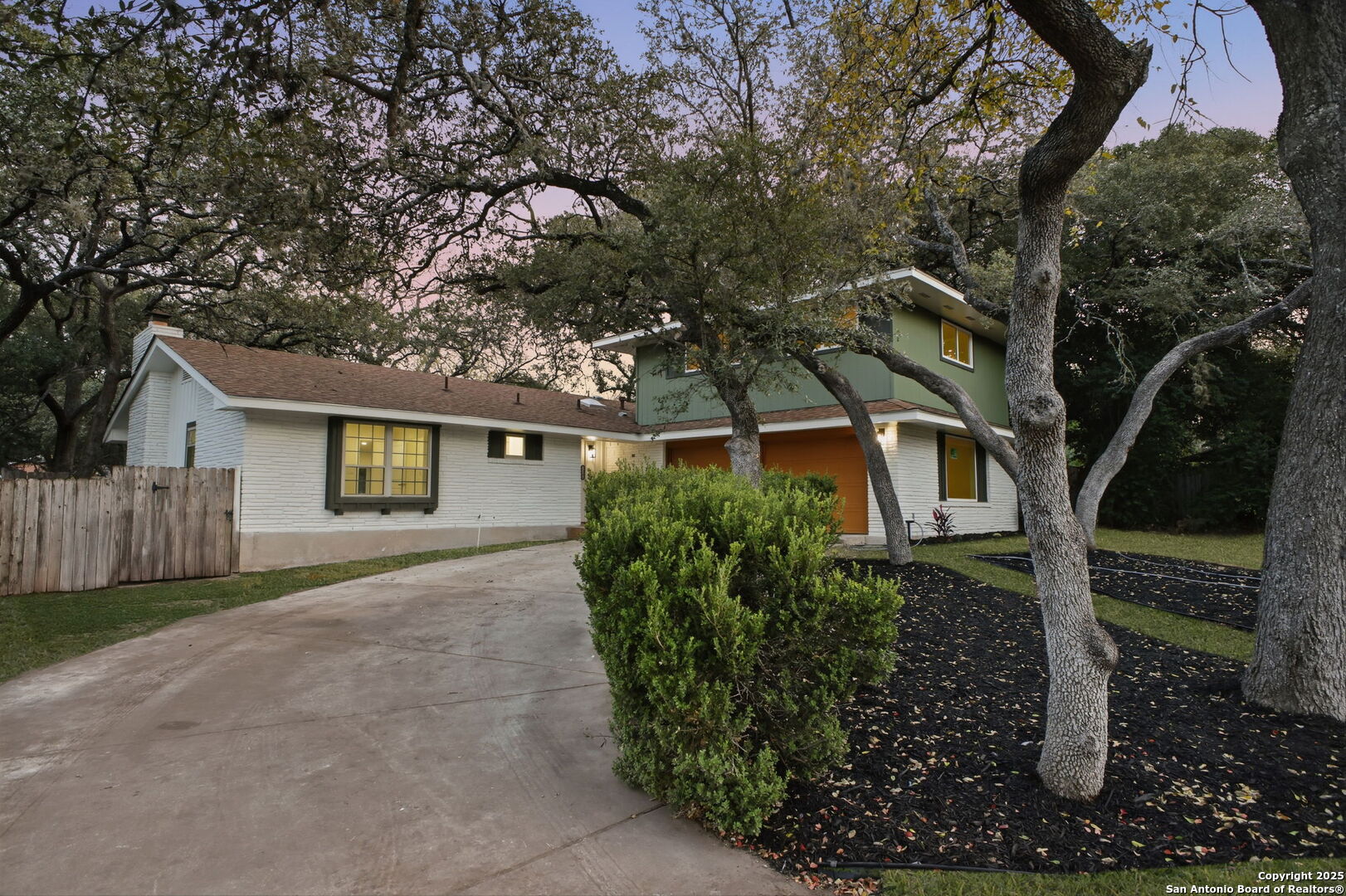 property viewer photo 7