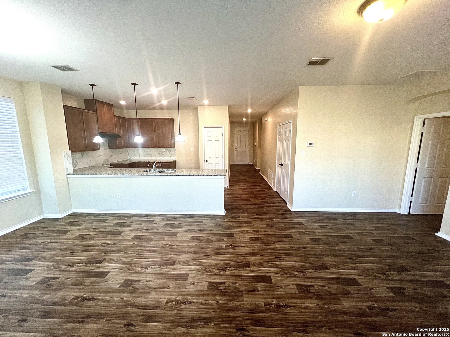 property viewer photo 2