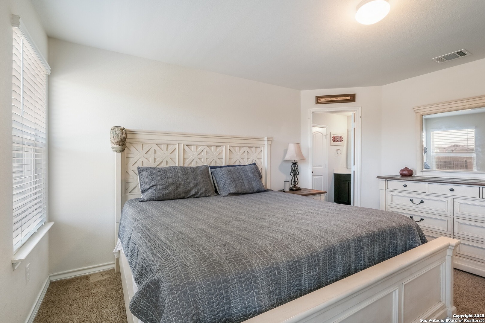 property viewer photo 8