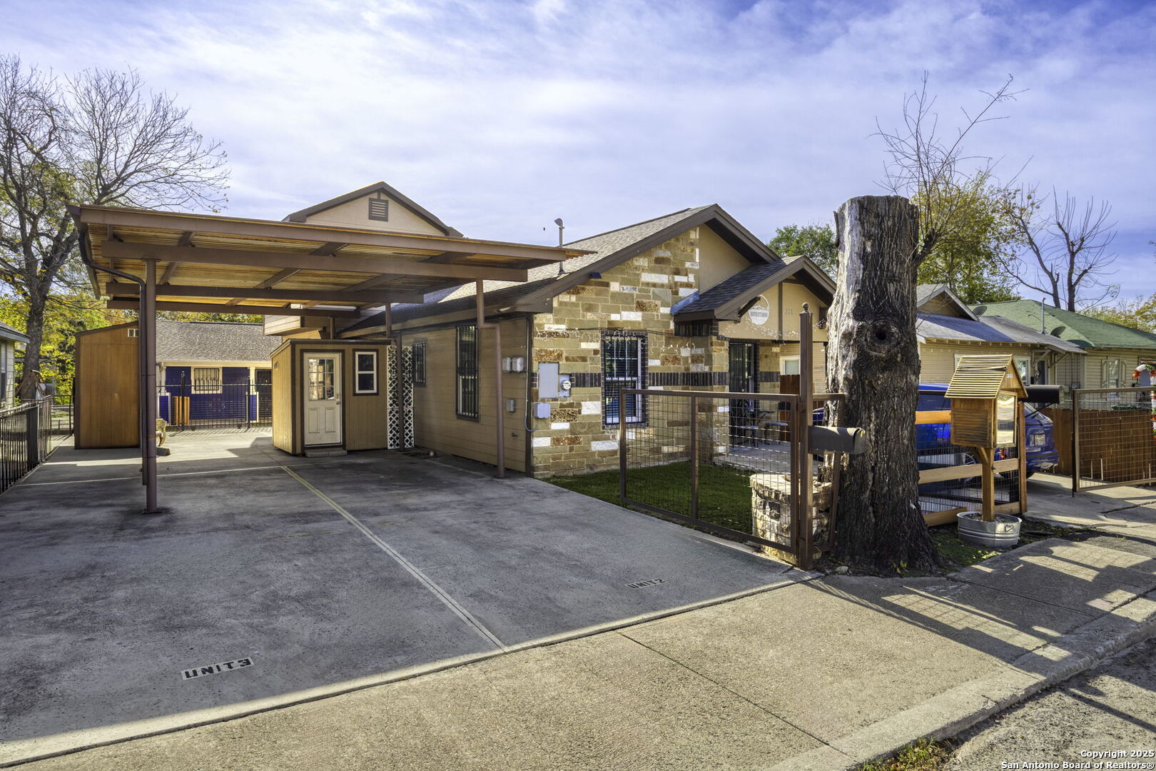 main property photo 0
