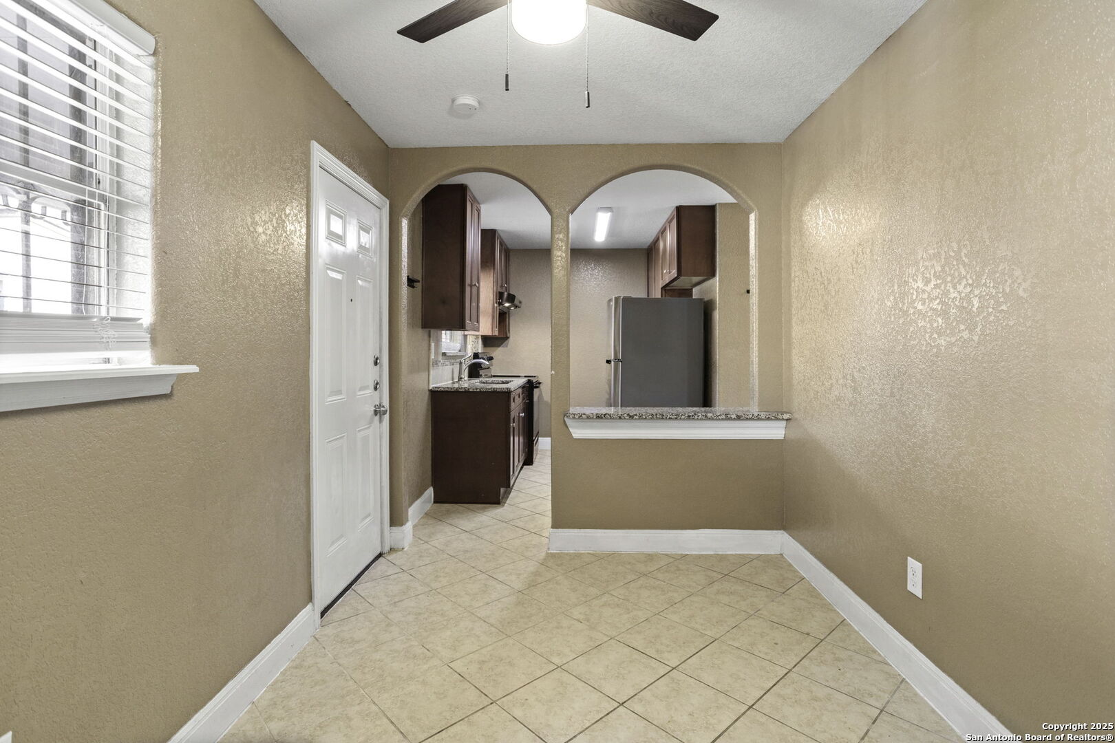 property viewer photo 11