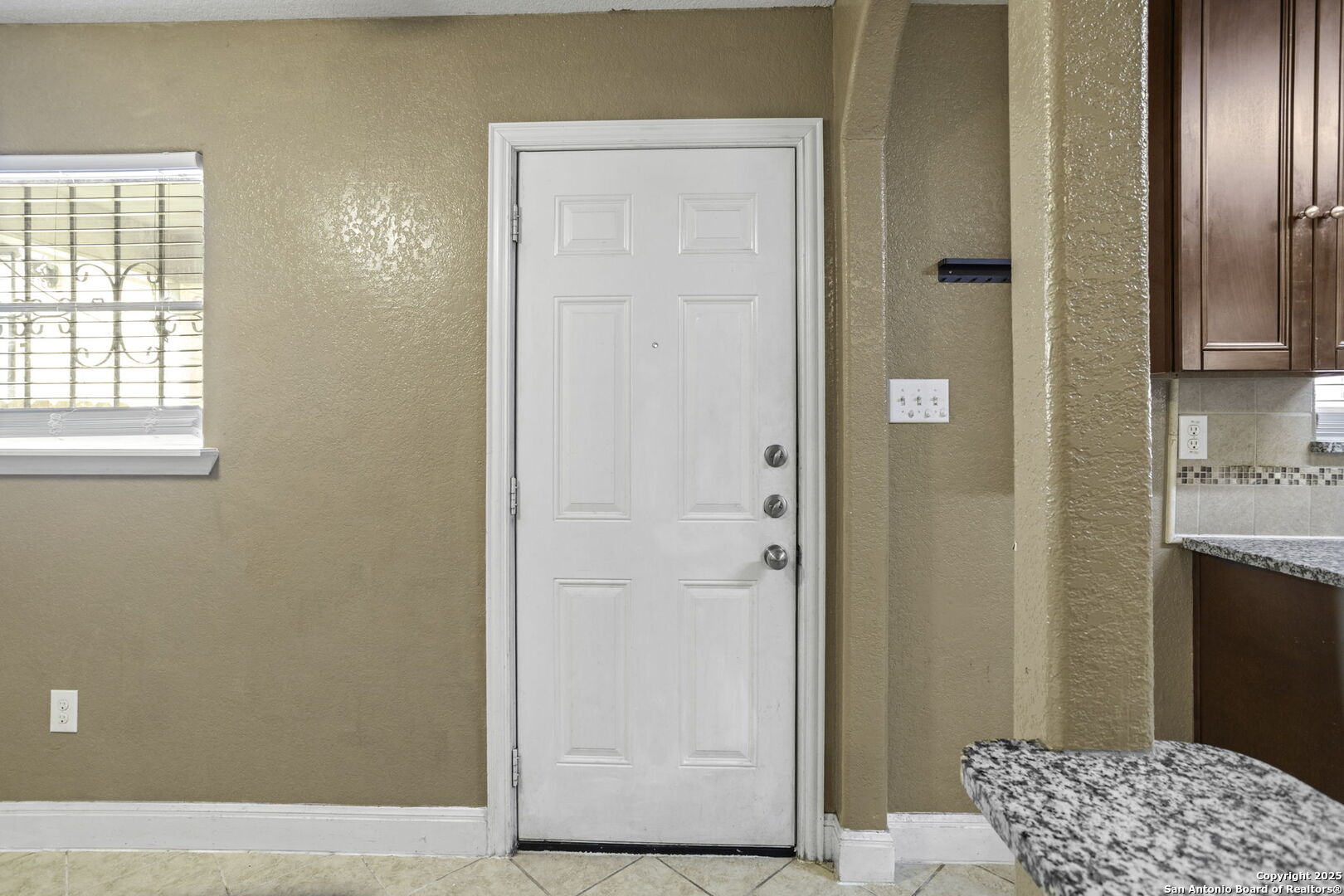 property viewer photo 12