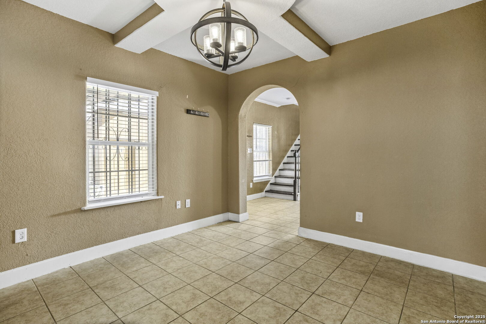 property viewer photo 5