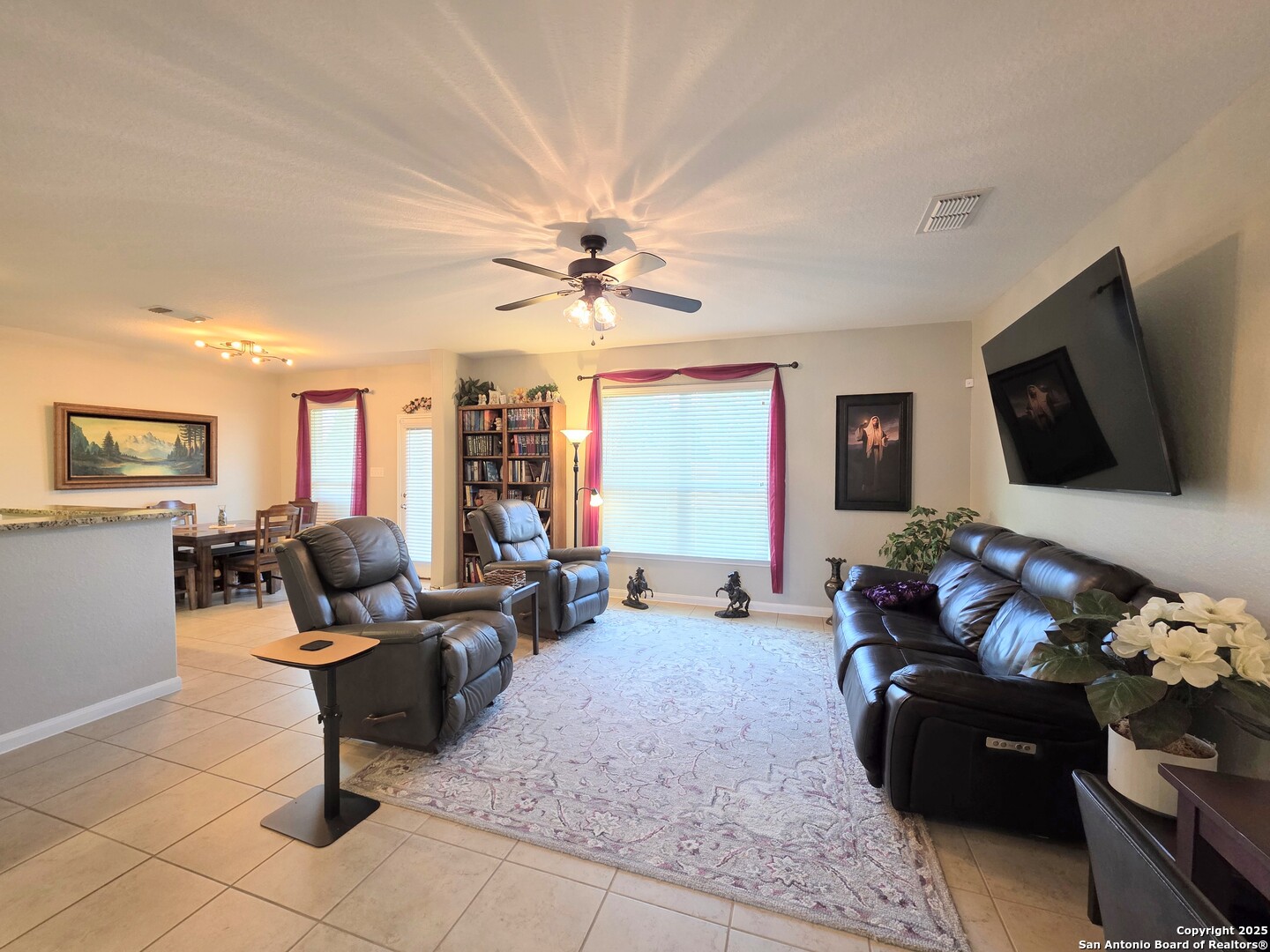property viewer photo 11