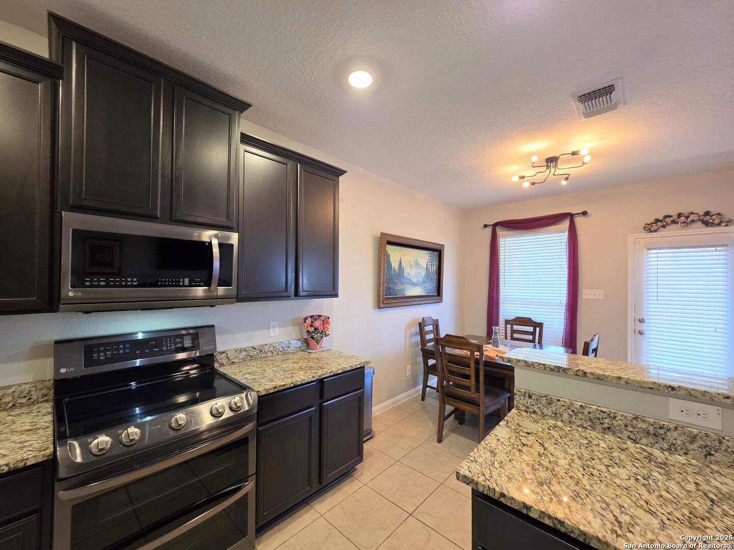 property viewer photo 13