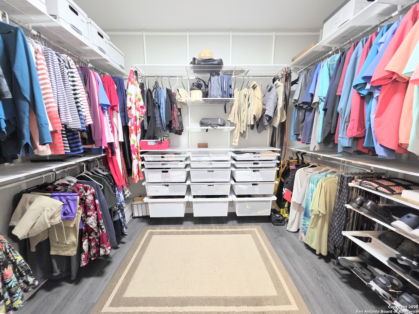 property viewer photo 23