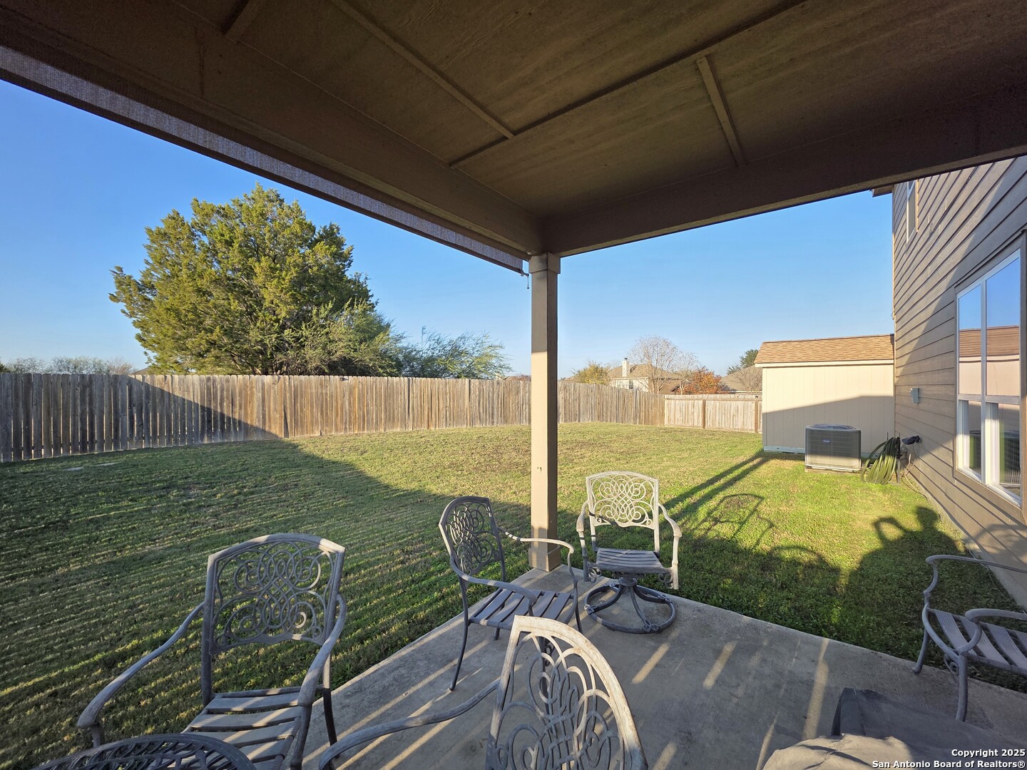 property viewer photo 3