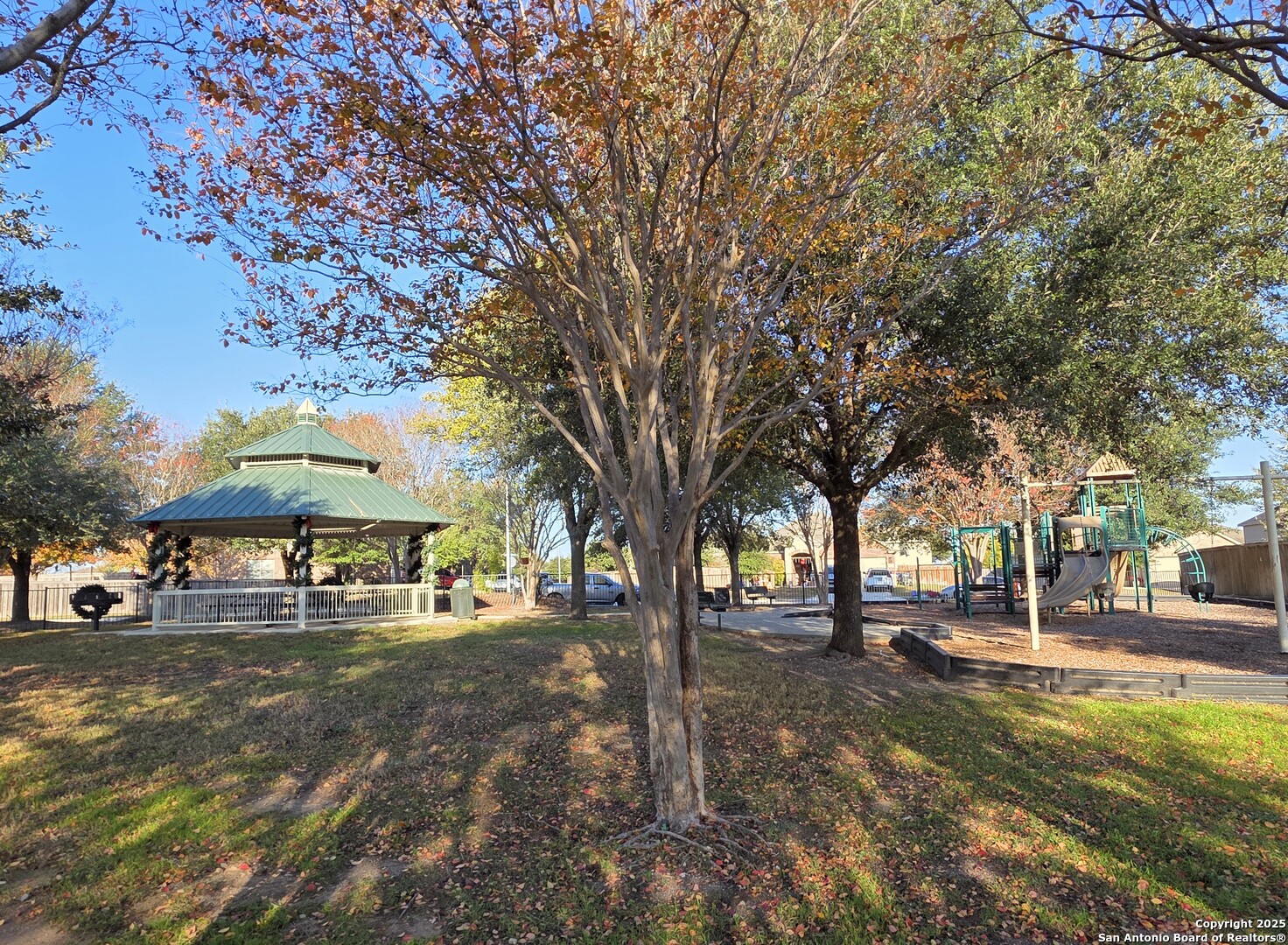 property viewer photo 37