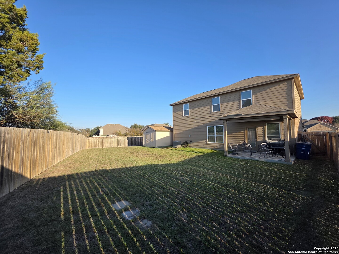 property viewer photo 4