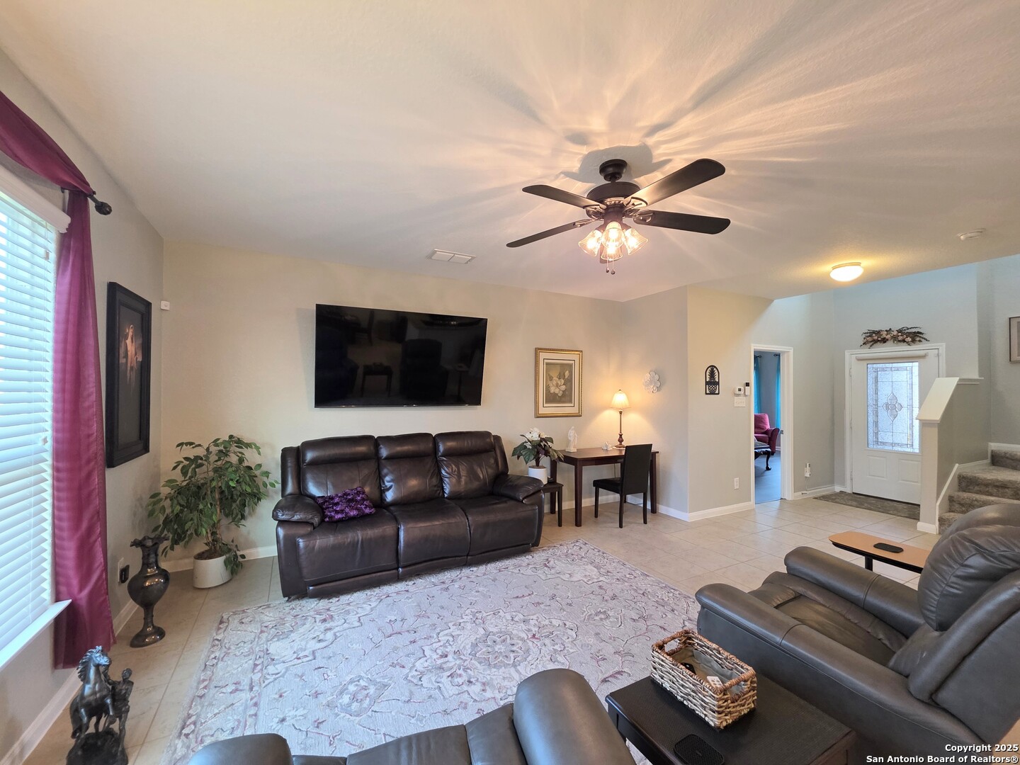 property viewer photo 9
