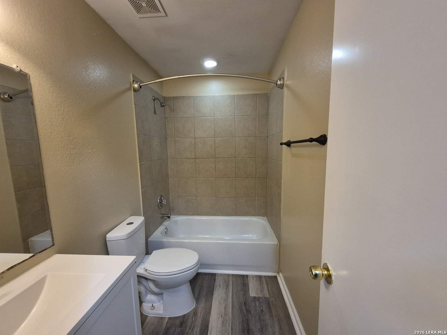 property viewer photo 13