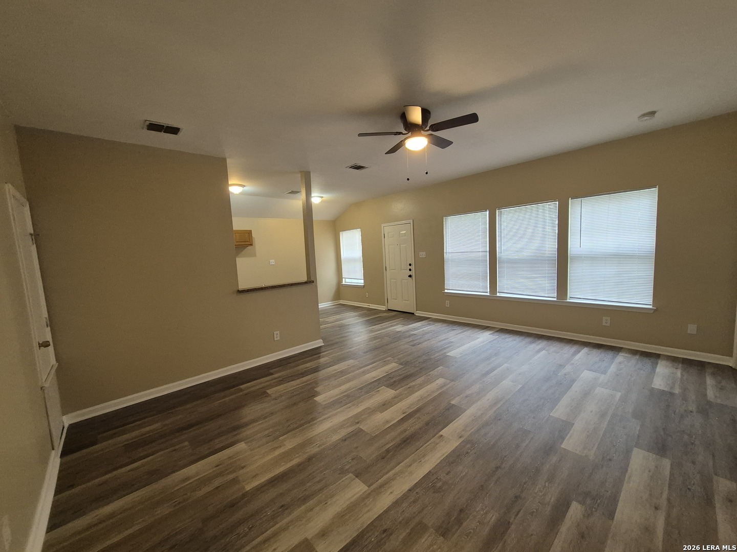 property viewer photo 17