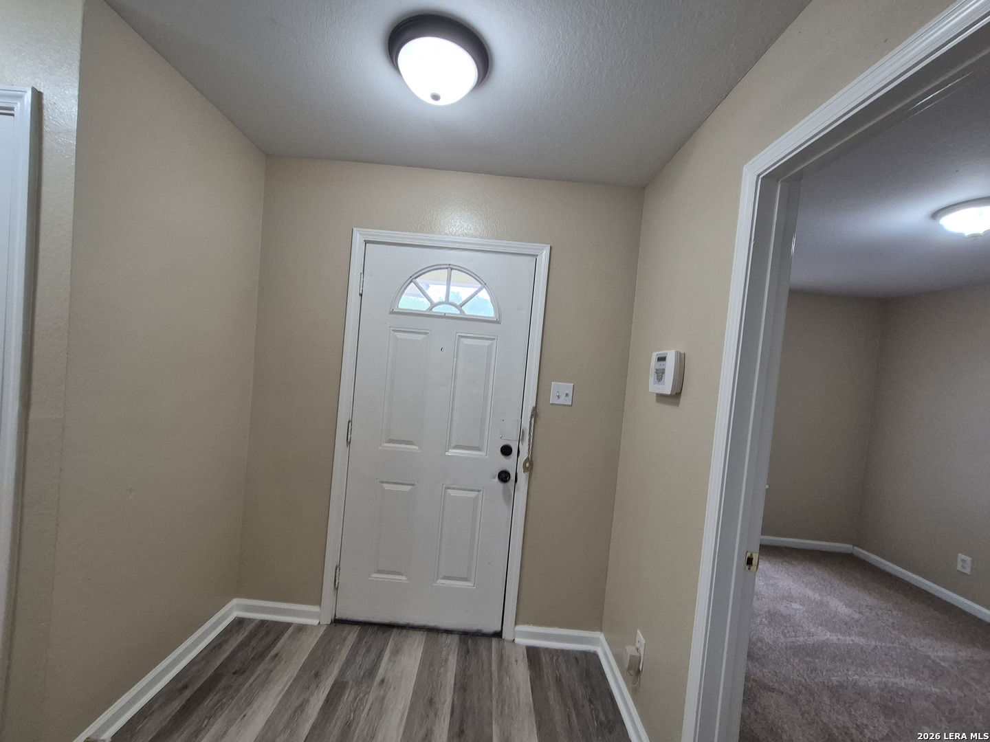 property viewer photo 2