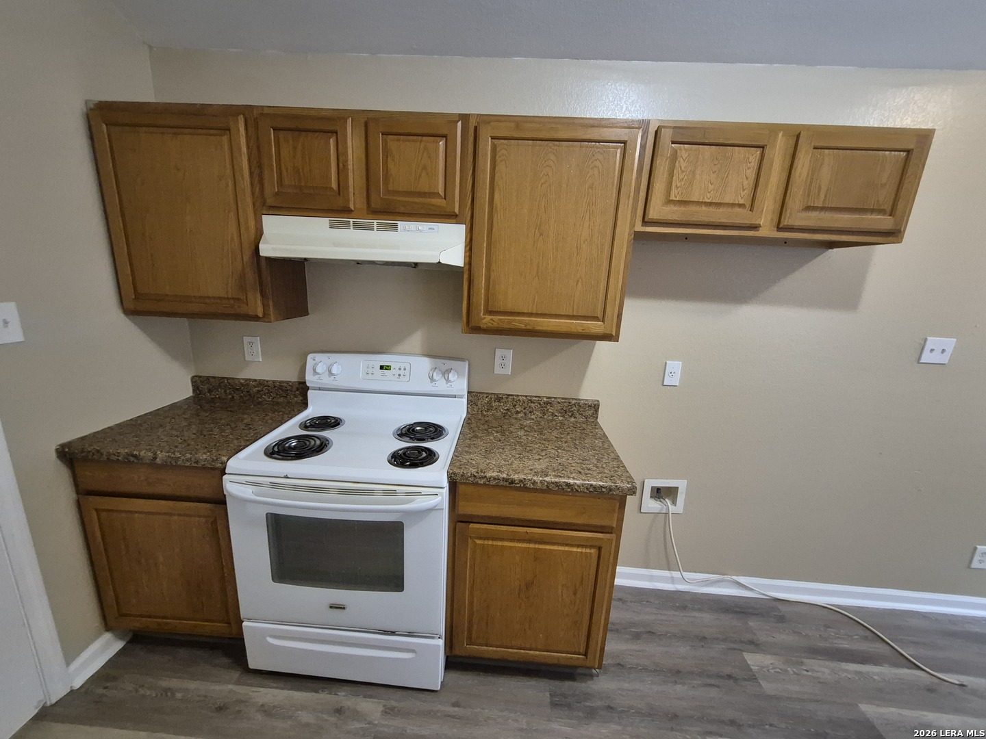 property viewer photo 36
