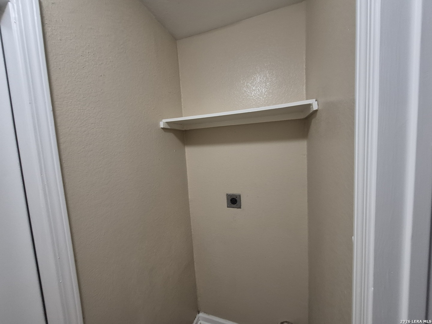 property viewer photo 37