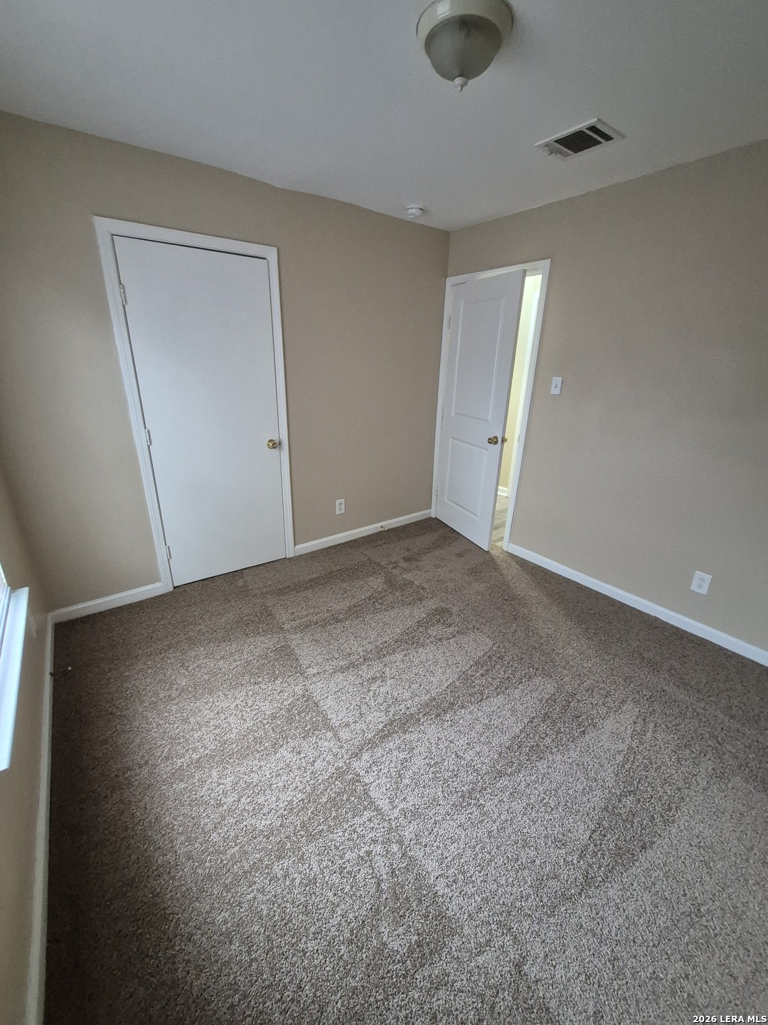 property viewer photo 8