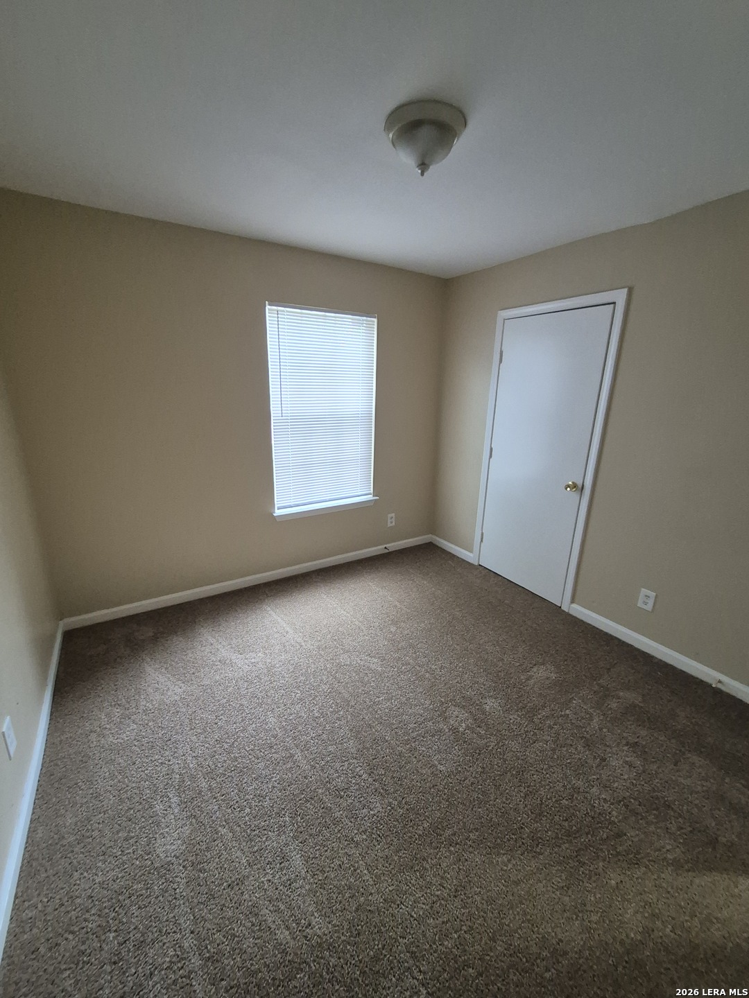 property viewer photo 9