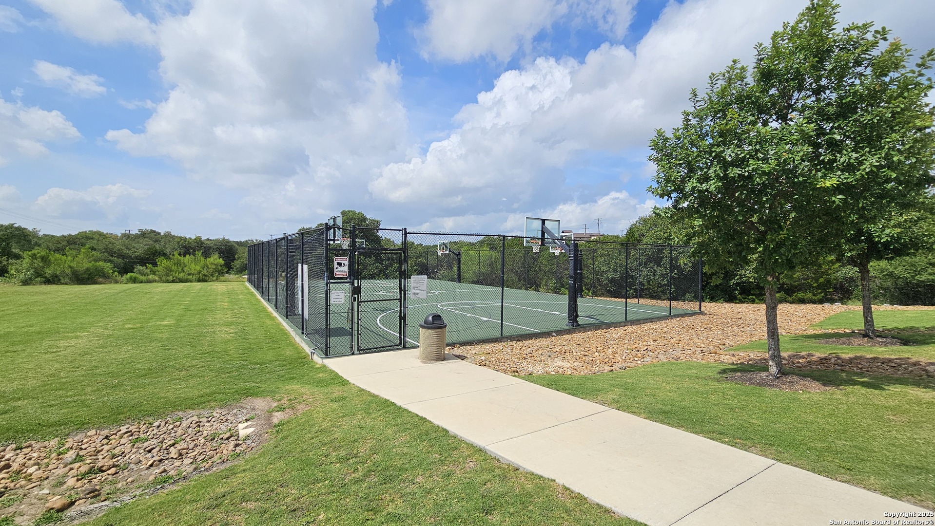 main property photo 43