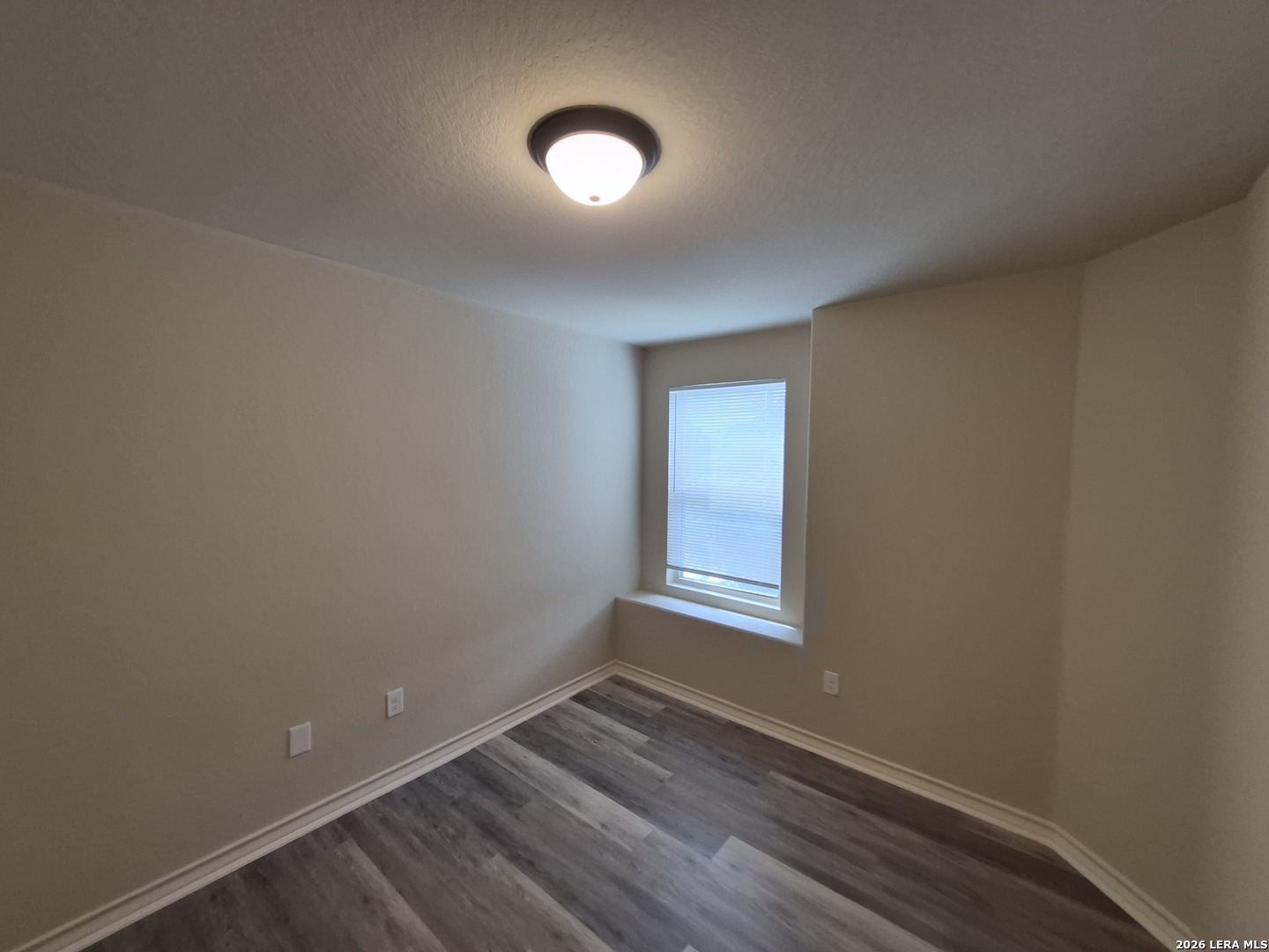 property viewer photo 21