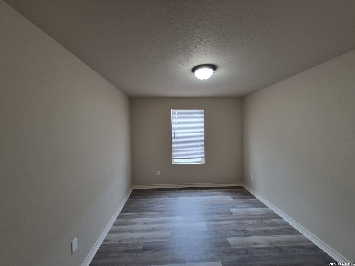 property viewer photo 24