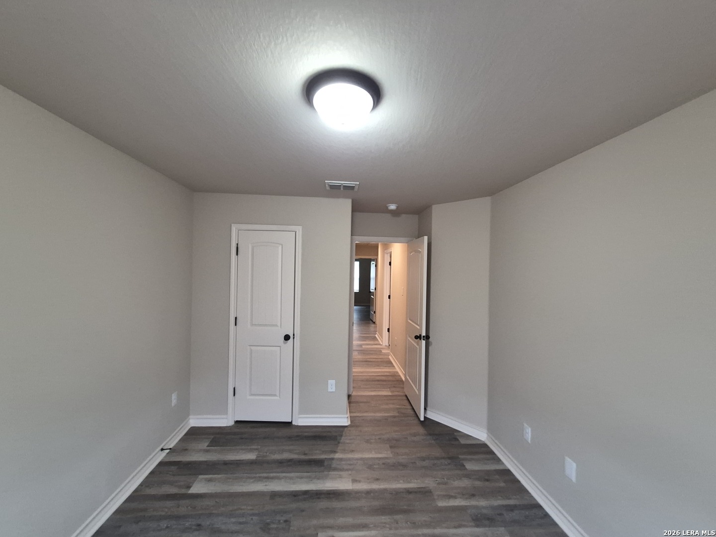 property viewer photo 25