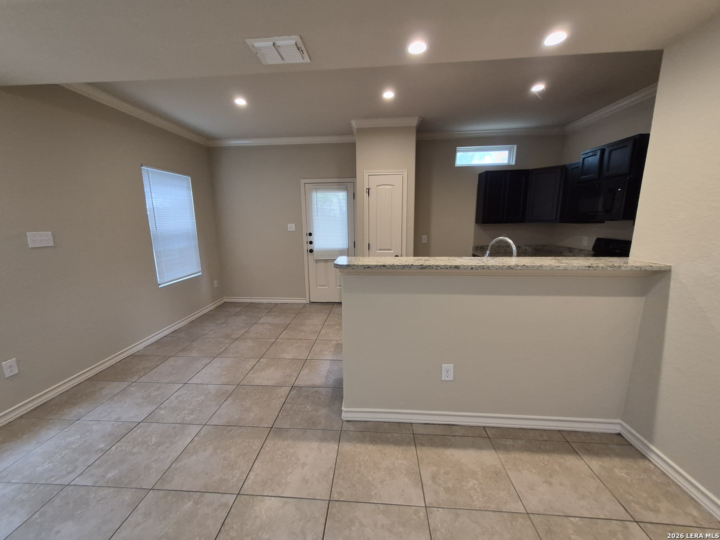 property viewer photo 4