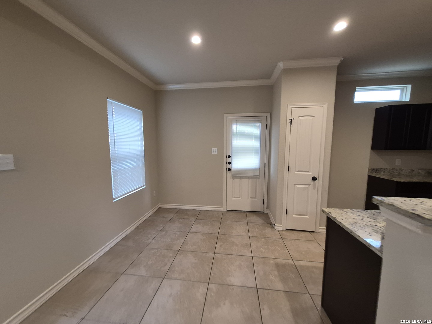 property viewer photo 5