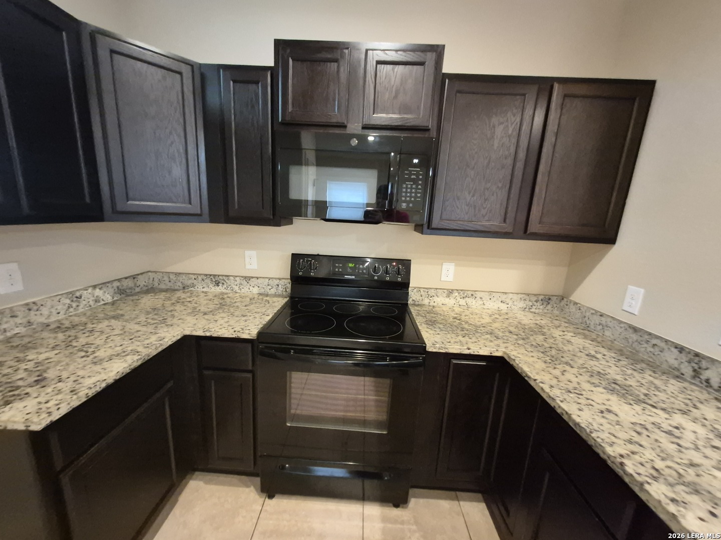 property viewer photo 9
