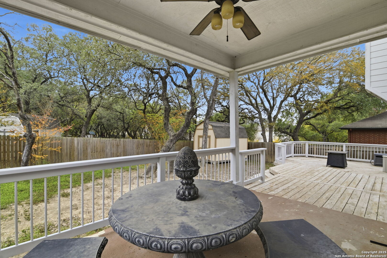 main property photo 28