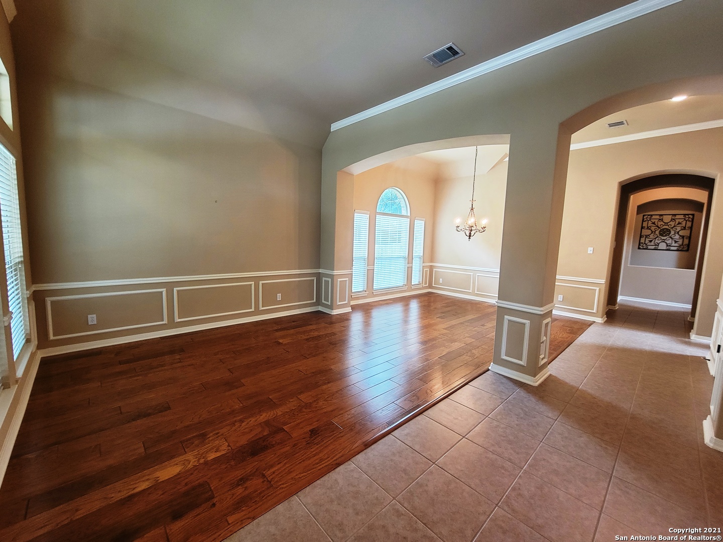 property viewer photo 12