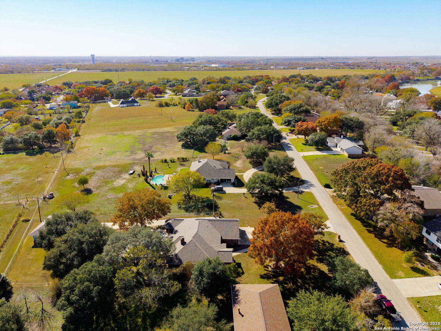 main property photo 33