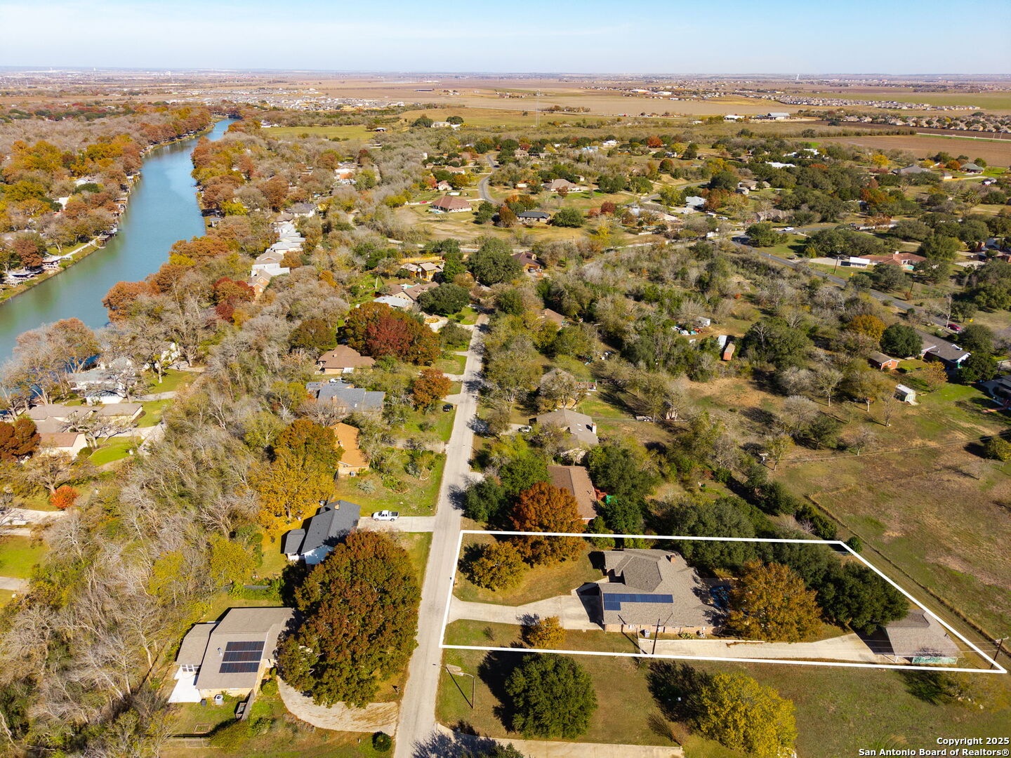 main property photo 37