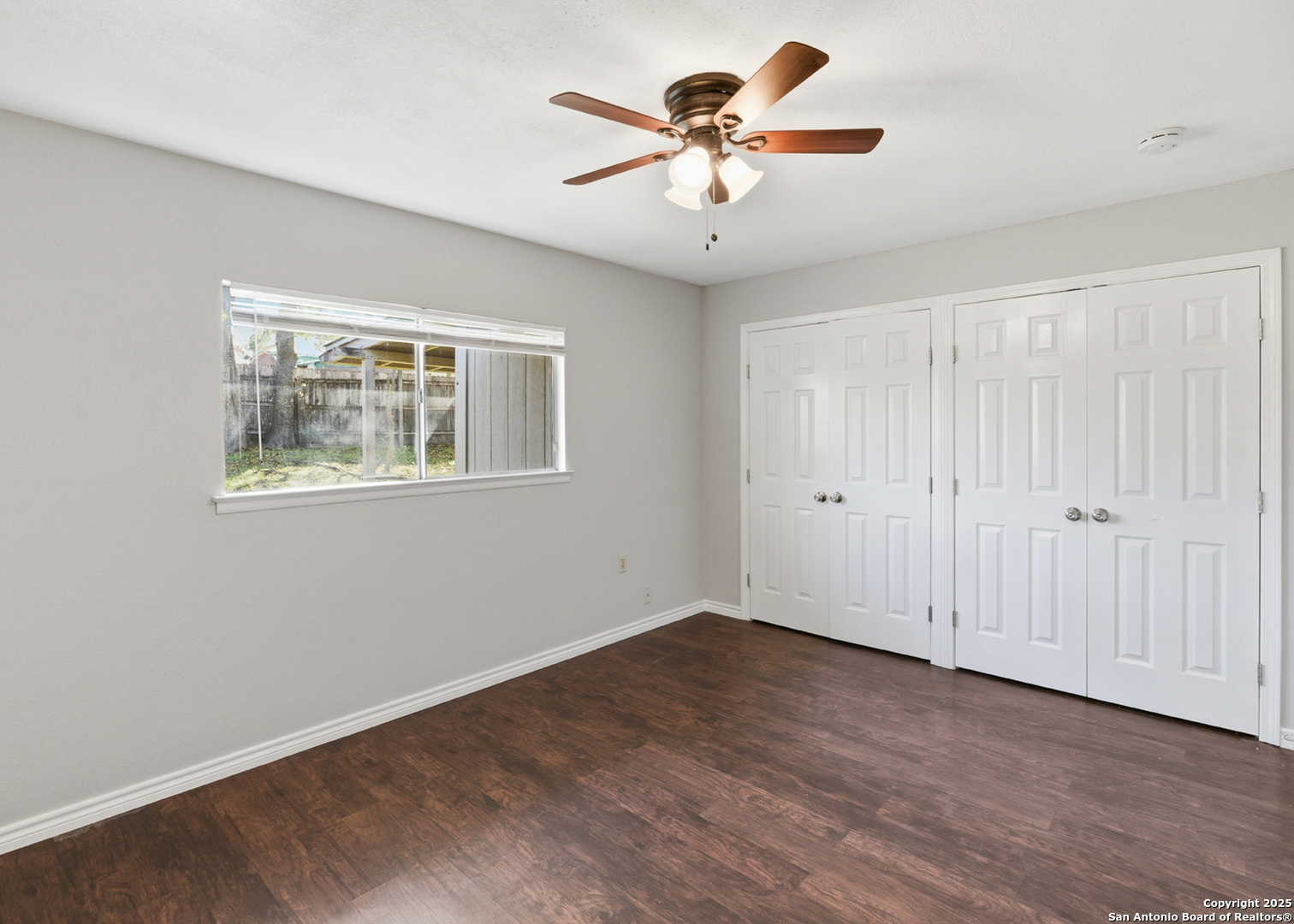 property viewer photo 11