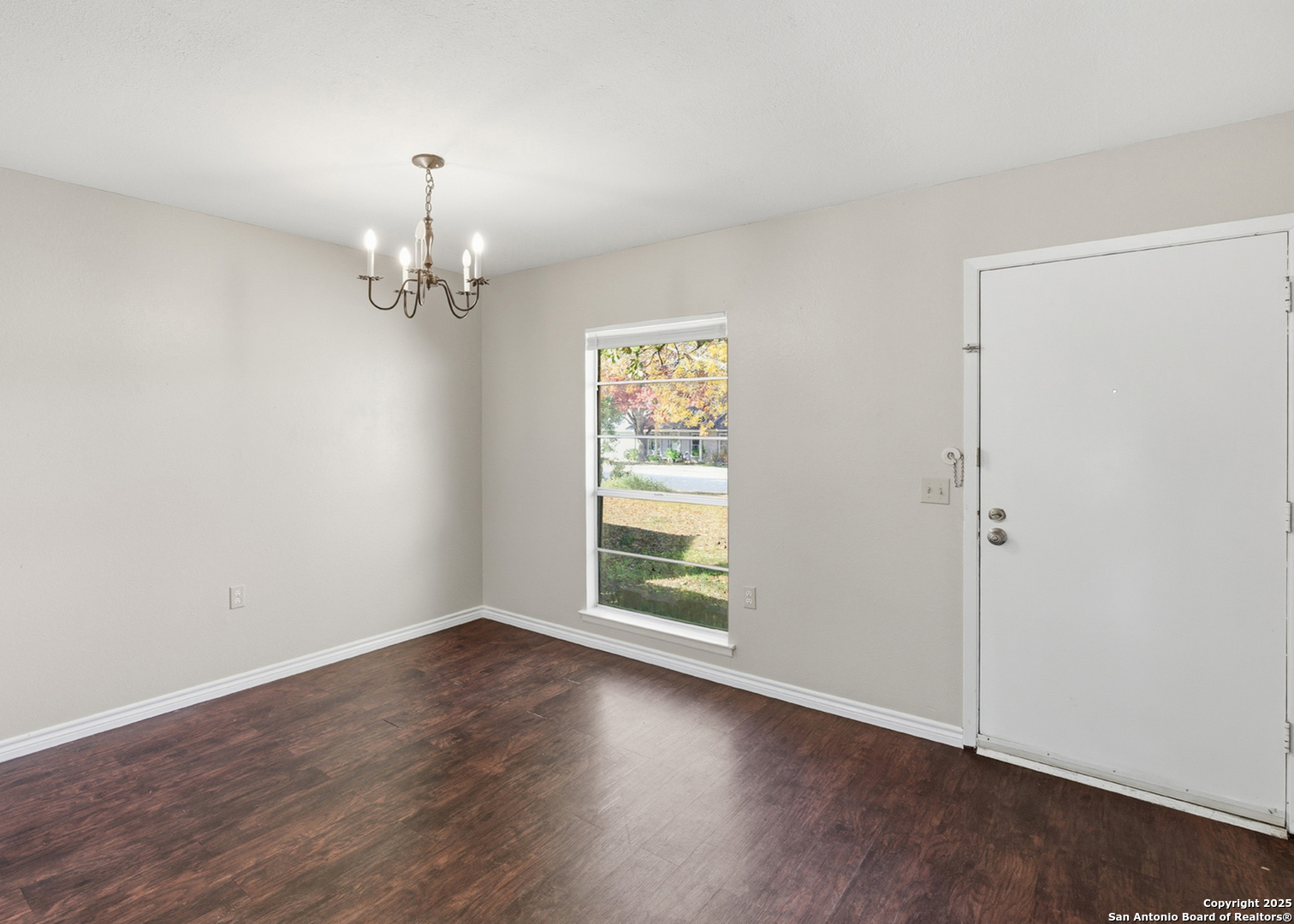 property viewer photo 2