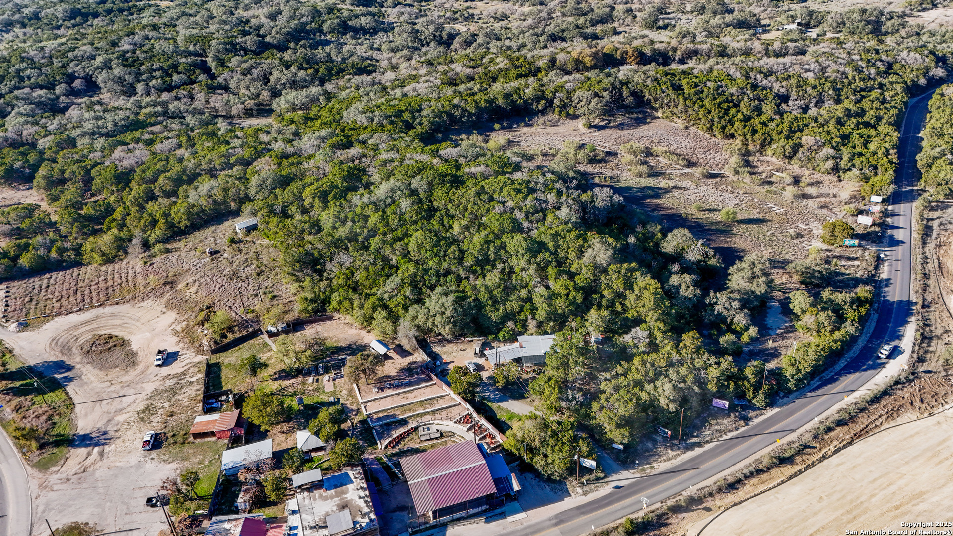 main property photo 12