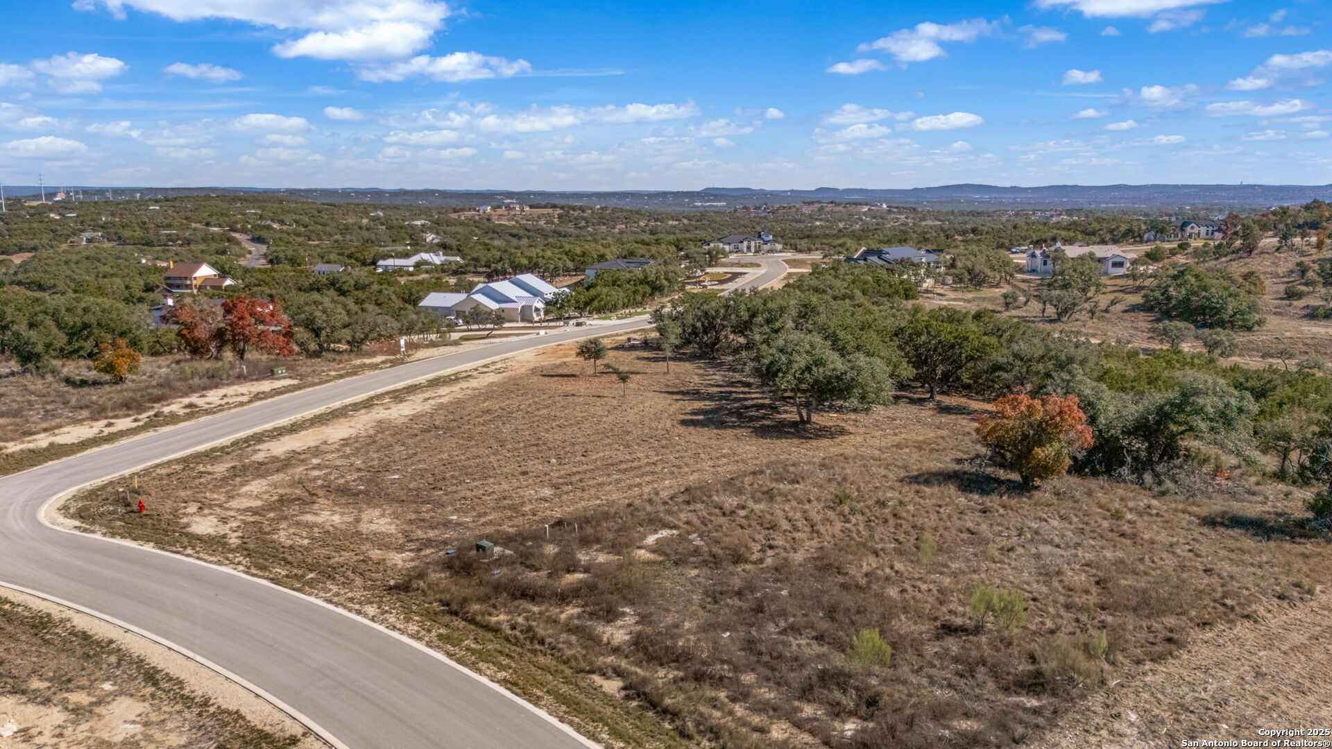 main property photo 6