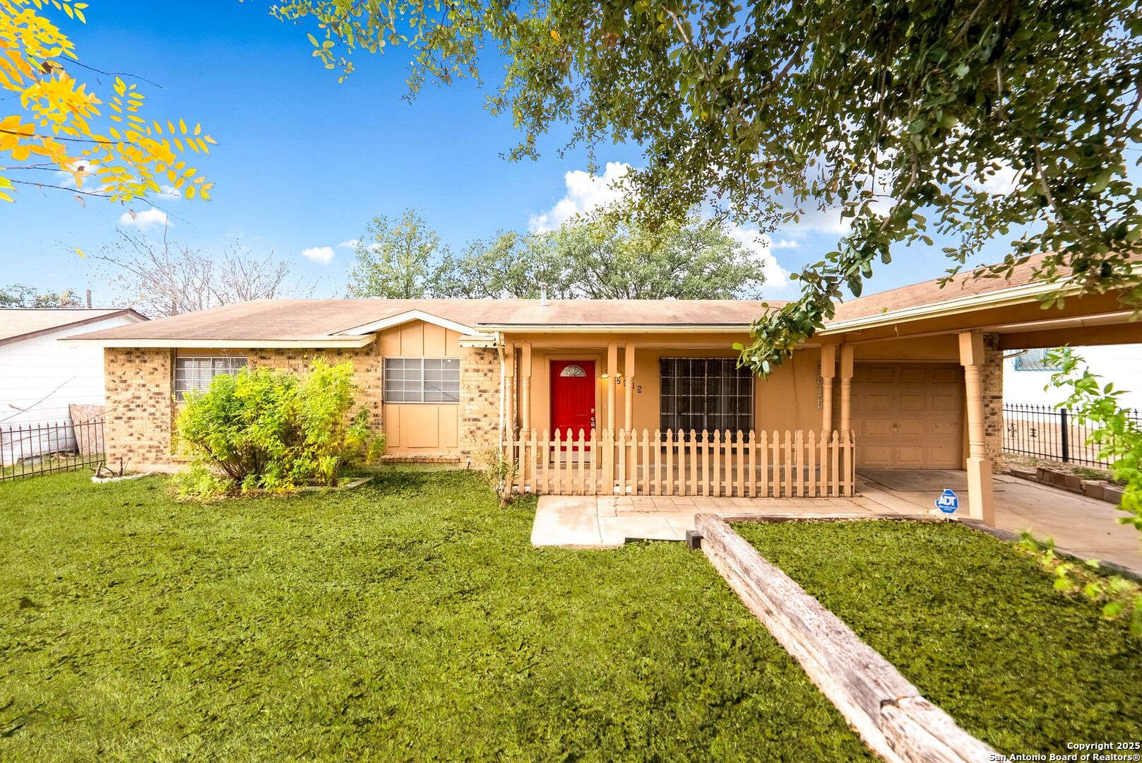 main property photo 0
