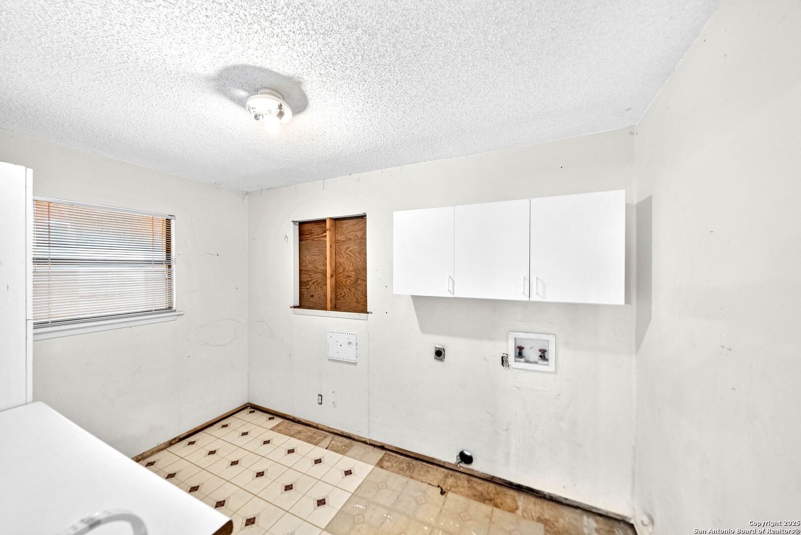 property viewer photo 14
