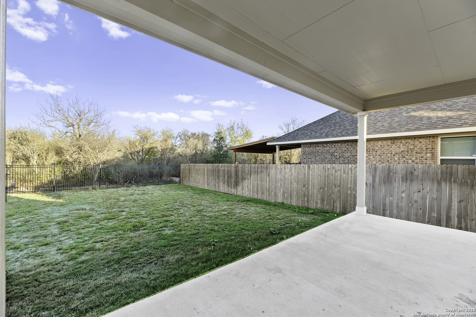 main property photo 32