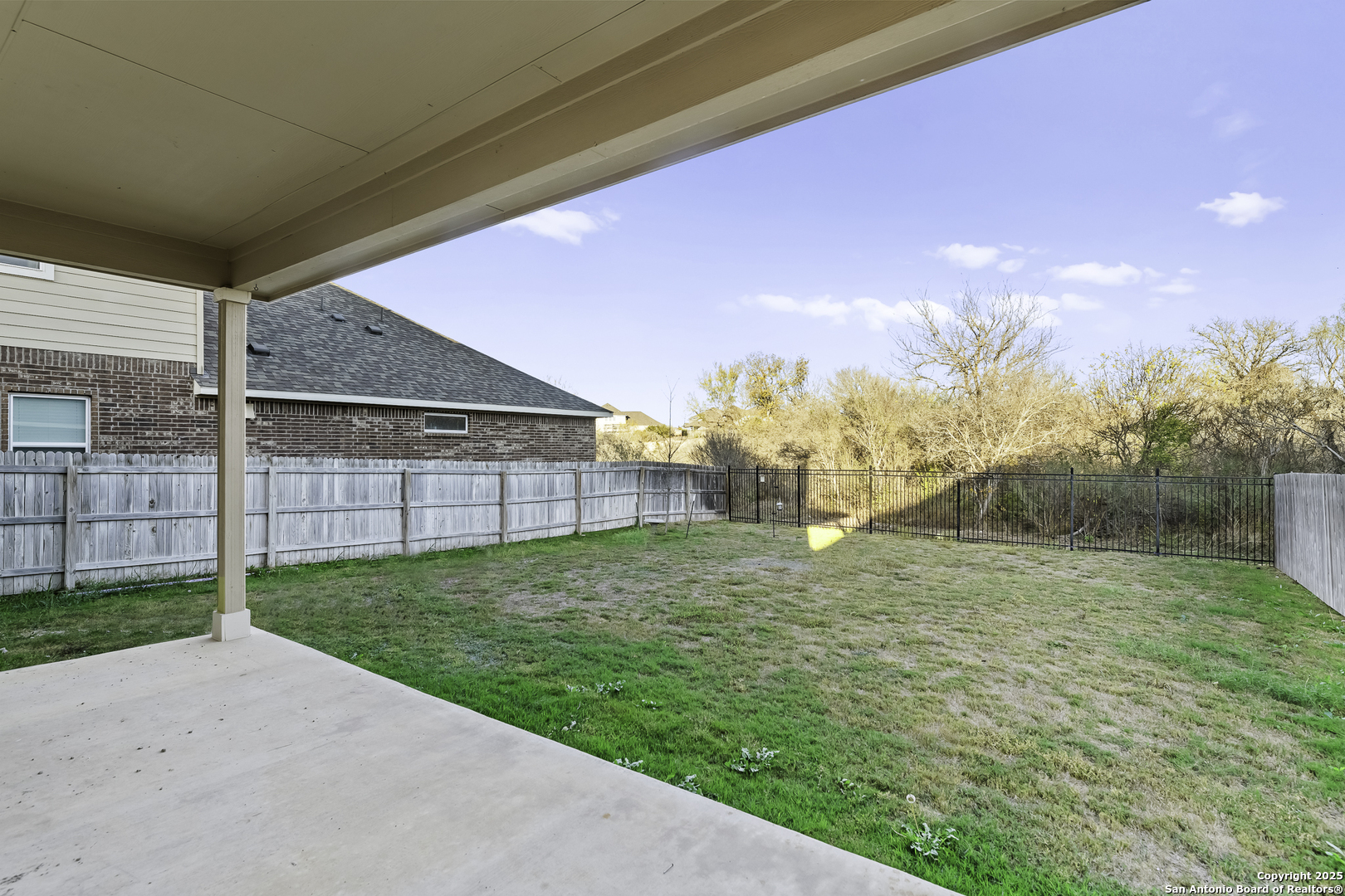main property photo 33
