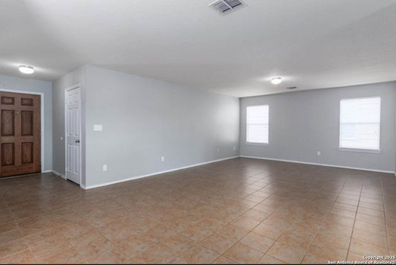 property viewer photo 5