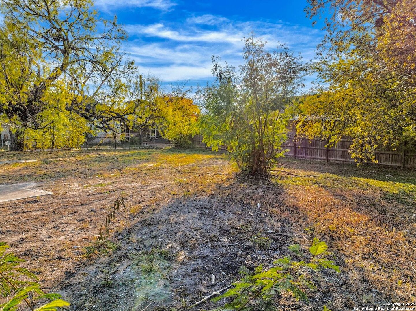 main property photo 13