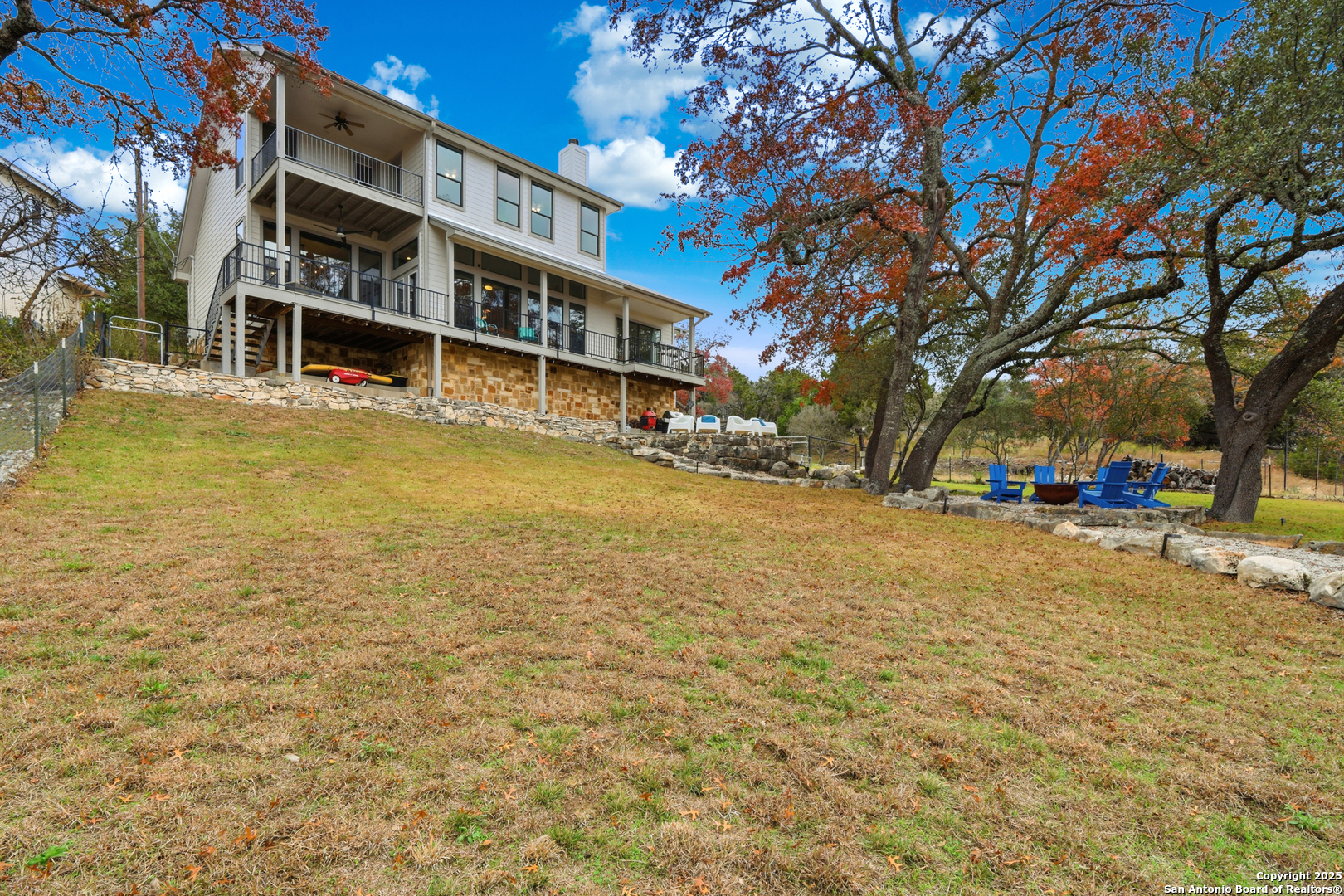 main property photo 45