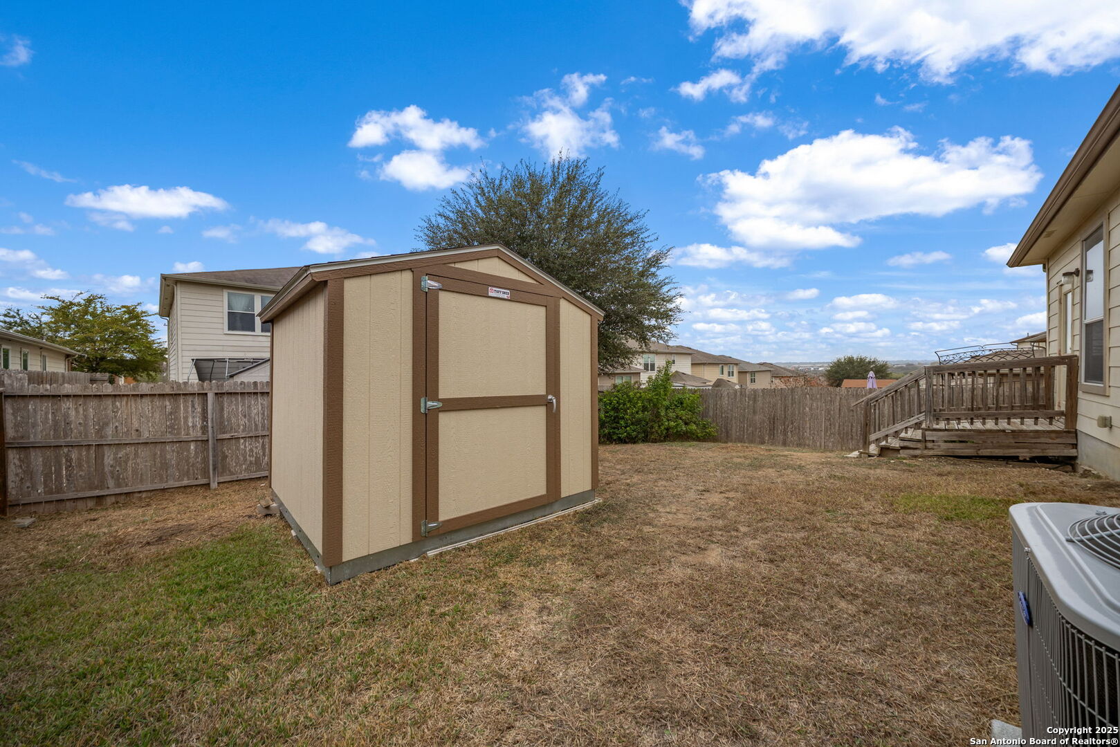 main property photo 27