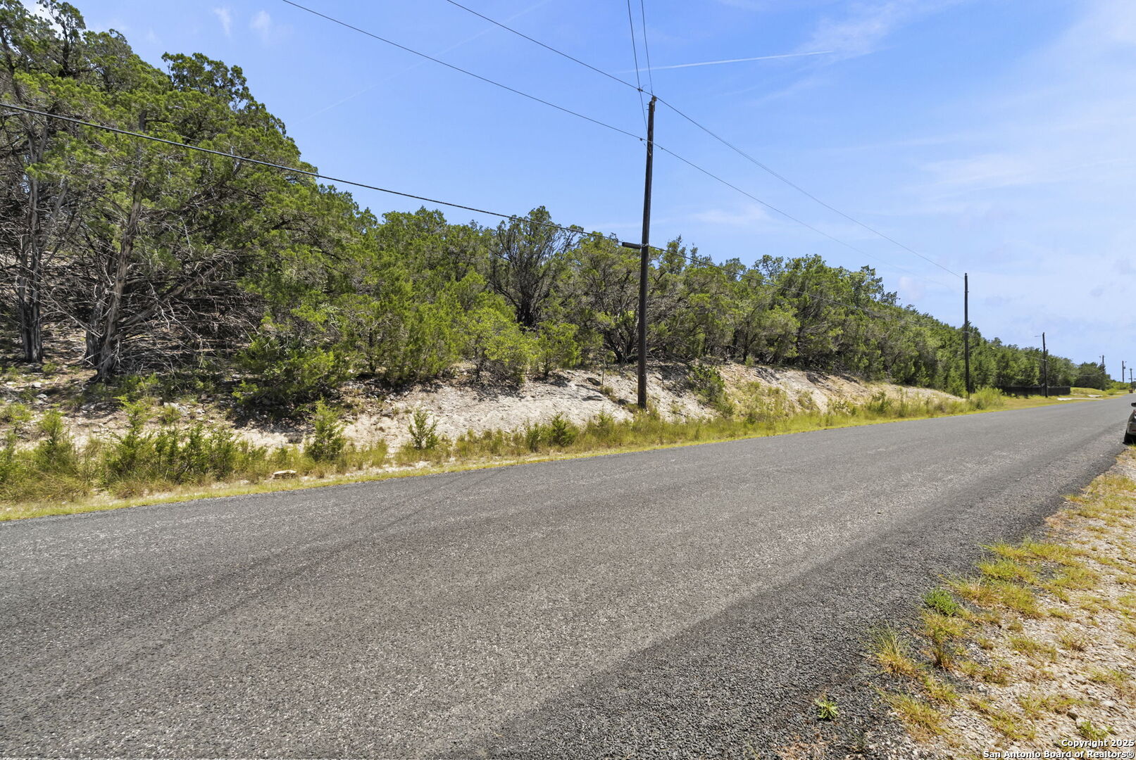 main property photo 9