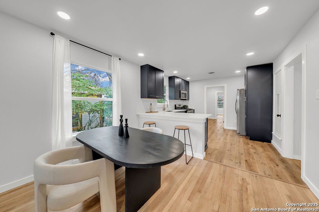 property viewer photo 9