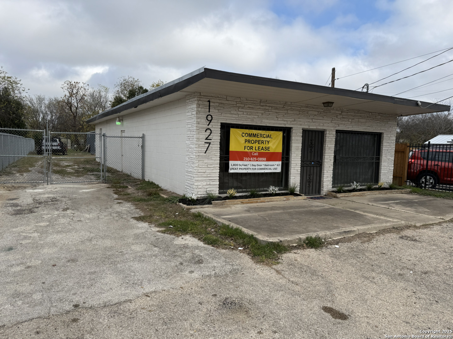 main property photo 1